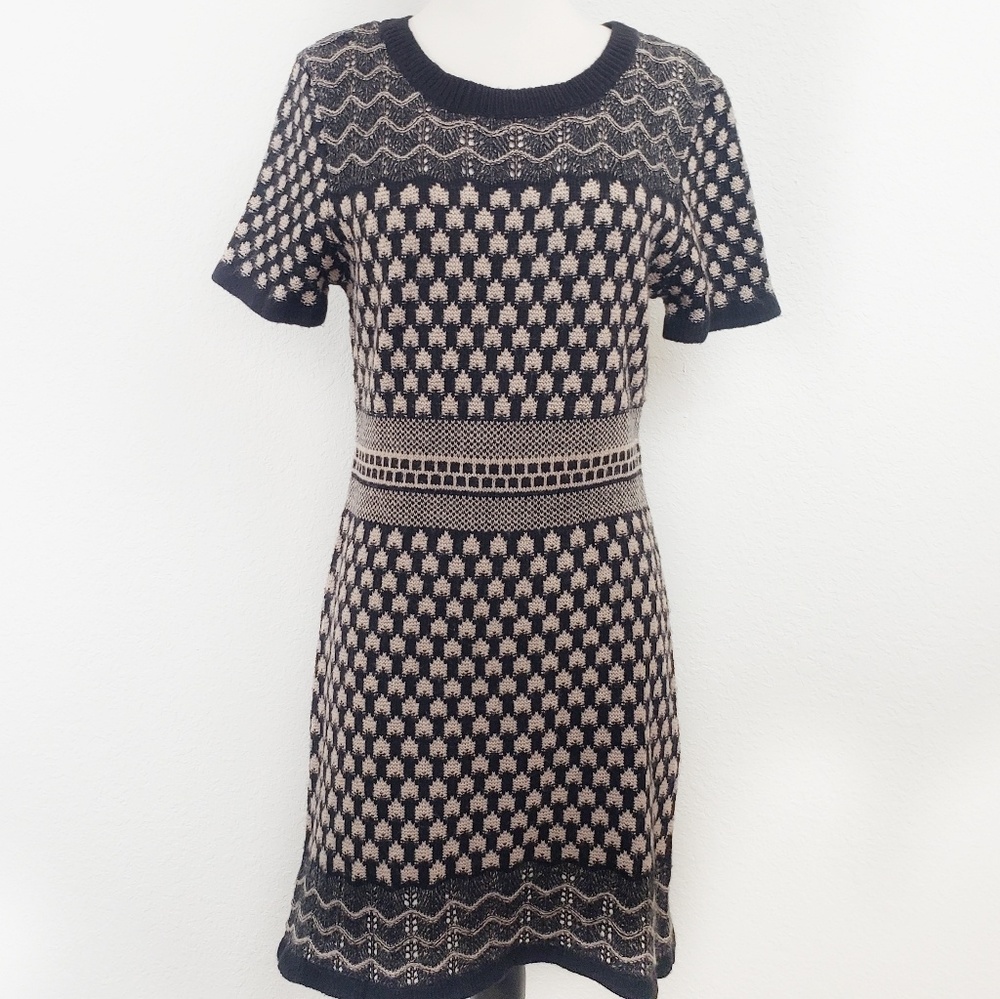 Romeo & Juliet Black/Cream Sweater Dress Medium
